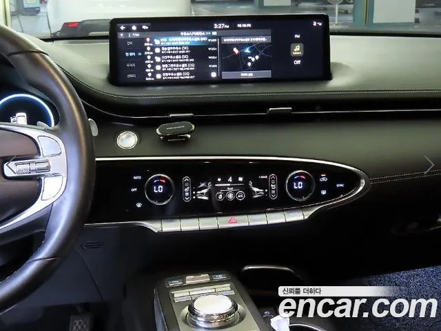 Genesis GV70 — Фото автомобиля 10