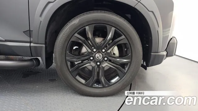 KG_Mobility_Ssangyong Rexton Новый Rexton Sport Khan Дизель 2.2 4WD — Фото автомобиля 21