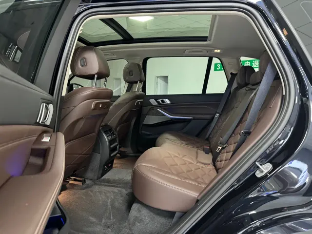 BMW X5 — Фото автомобиля 6