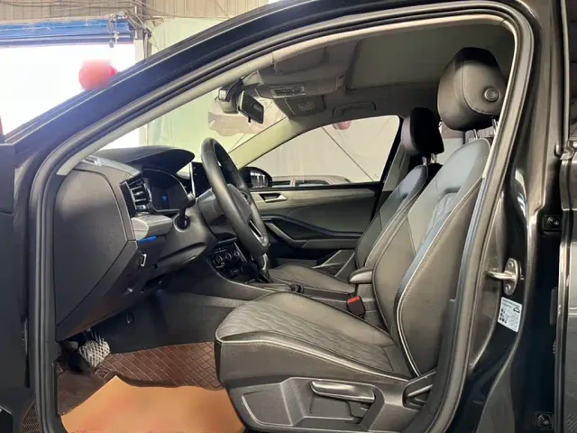 Volkswagen Sagitar — Фото автомобиля 15