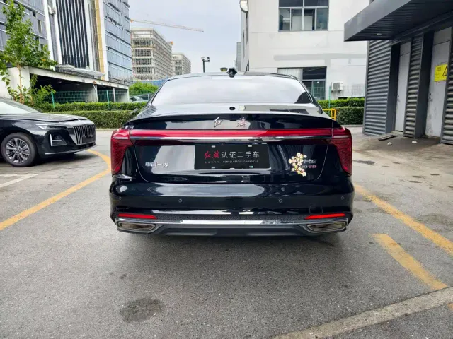 Hongqi H5 — Фото автомобиля 4