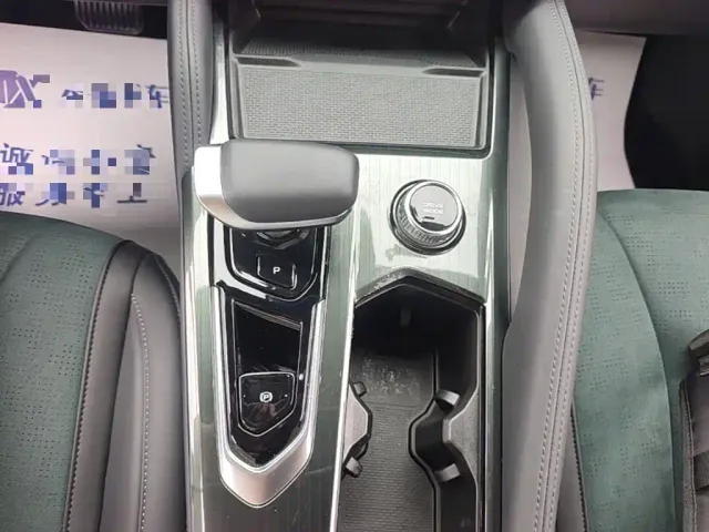 Geely Xingyue L — Фото автомобиля 13