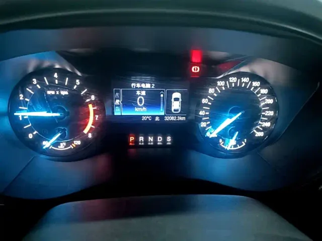Ford Mondeo — Фото автомобиля 11
