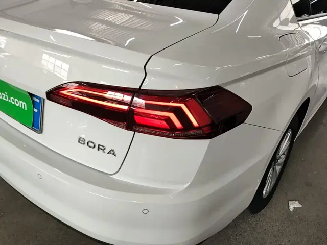 Volkswagen Bora — Фото автомобиля 7