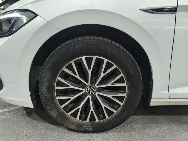 Volkswagen Sagitar — Фото автомобиля 15
