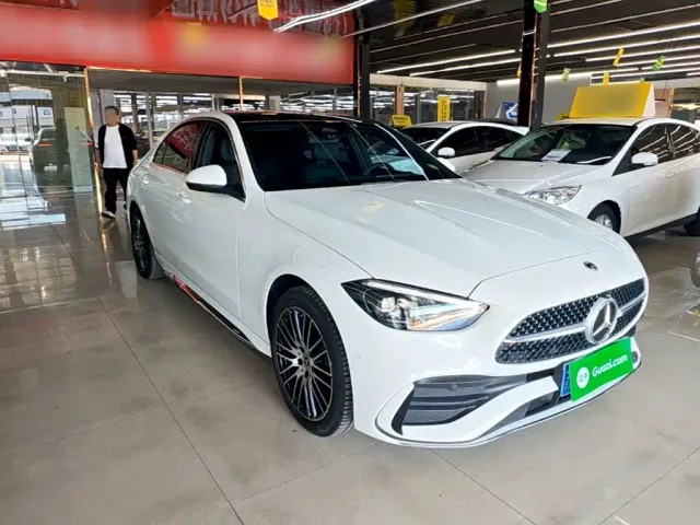Mercedes-Benz C-Class — Фото автомобиля 3