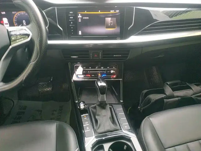 Volkswagen Passat — Фото автомобиля 8