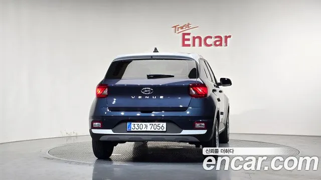Hyundai Venue — Фото автомобиля 4
