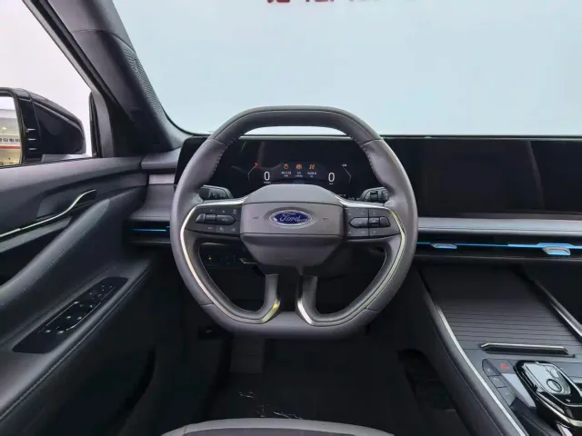 Ford Edge — Фото автомобиля 13