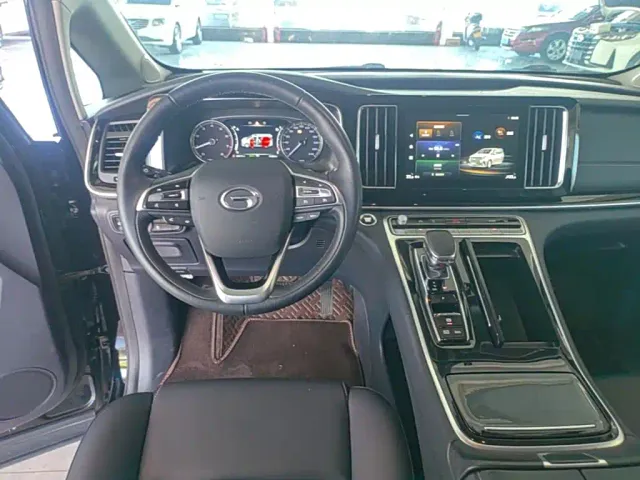 GAC Trumpchi M8 — Фото автомобиля 10