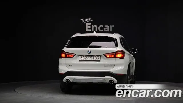 BMW X1 — Фото автомобиля 4