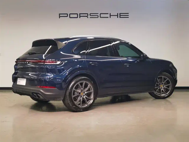 Porsche Cayenne — Фото автомобиля 8