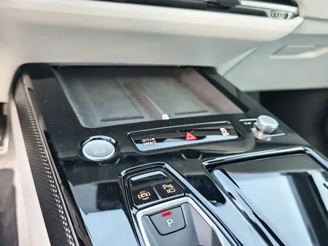 Audi A6L — Фото автомобиля 7