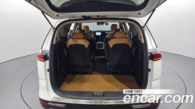 Kia Canival Carnival 4 поколение Дизель 9 мест Prestige — Фото автомобиля 16