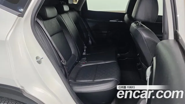 Kia Seltos New — Фото автомобиля 12