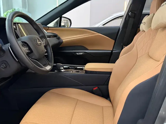 Lexus RX — Фото автомобиля 6