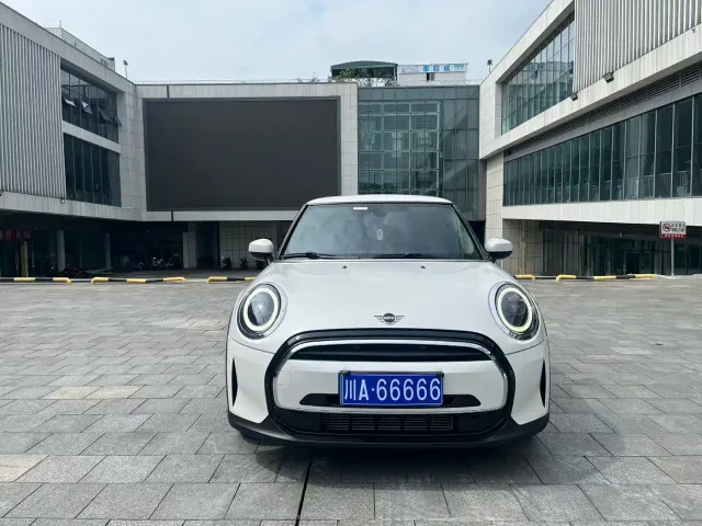 MINI Hatch — Фото автомобиля 9