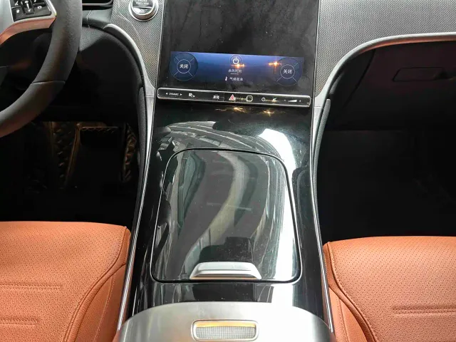 Mercedes-Benz GLC-Class — Фото автомобиля 9