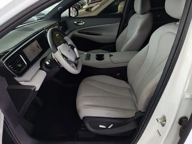 BYD Sealion 06 — Фото автомобиля 14