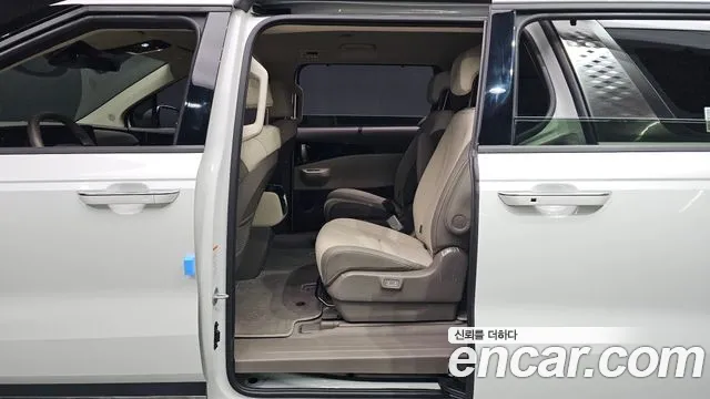Kia Carnival 4th Gen — Фото автомобиля 16