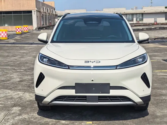 BYD Sealion 05 EV — Фото автомобиля 2