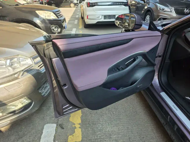 Xiaomi SU7 — Фото автомобиля 11
