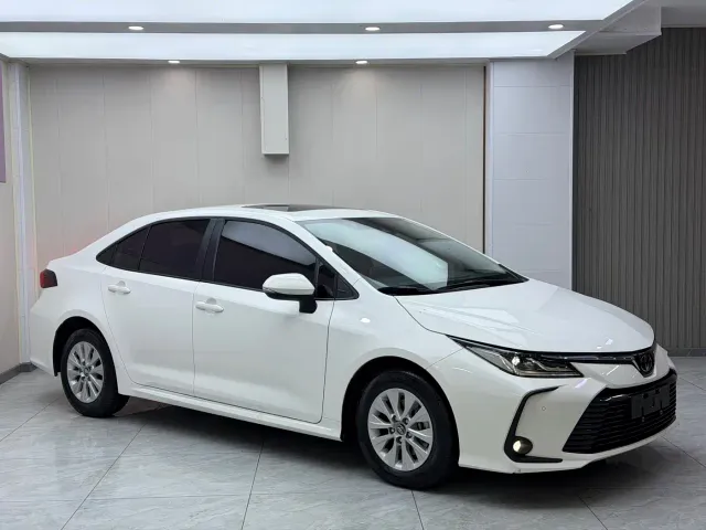 Toyota Corolla — Фото автомобиля 3