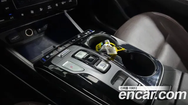 Hyundai Tucson Tucson (NX4) Бензин 1.6 турбо 2WD — Фото автомобиля 8