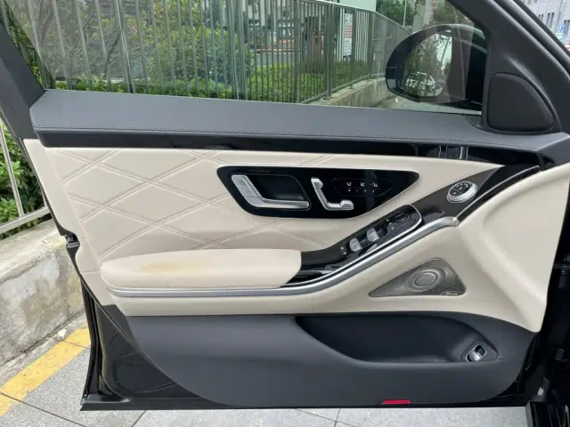 Mercedes-Benz Maybach S-Class — Фото автомобиля 10