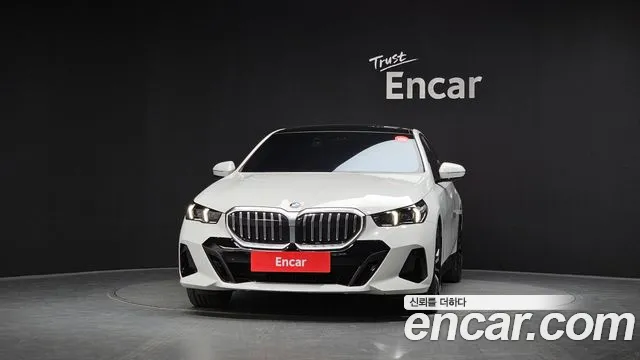 BMW 5 Series G60 — Фото автомобиля 3