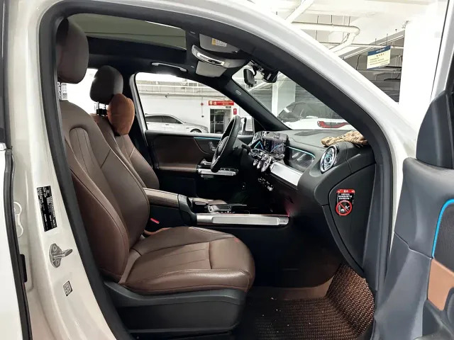 Mercedes-Benz GLB-Class — Фото автомобиля 10