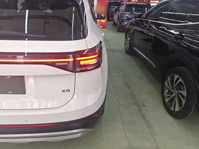 Volkswagen Tharu — Фото автомобиля 7