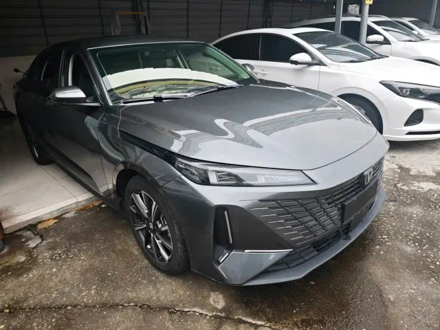 Changan Lamore — Фото автомобиля 3