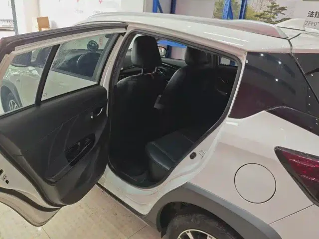 Toyota YARiS L Zhi Xuan — Фото автомобиля 8