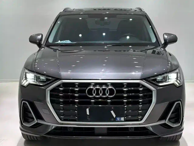 Audi Q3 — Фото автомобиля 2