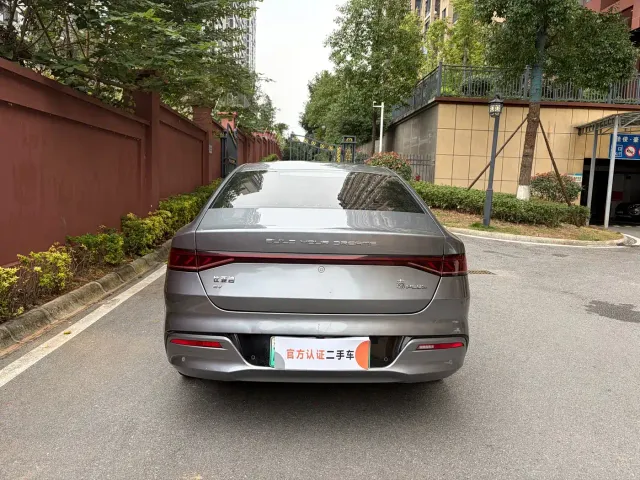 BYD Qin PLUS — Фото автомобиля 8