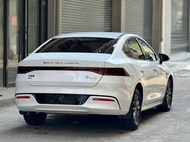 BYD Qin PLUS — Фото автомобиля 16