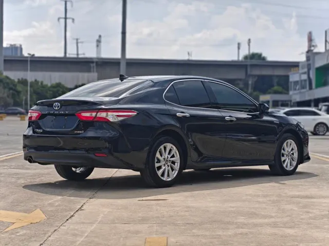 Toyota Camry — Фото автомобиля 3