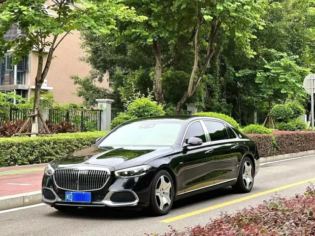 Фотография автомобиля — Mercedes-Benz Maybach S-Class