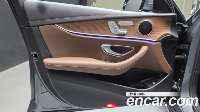 Mercedes-Benz E-Class W213 — Фото автомобиля 13