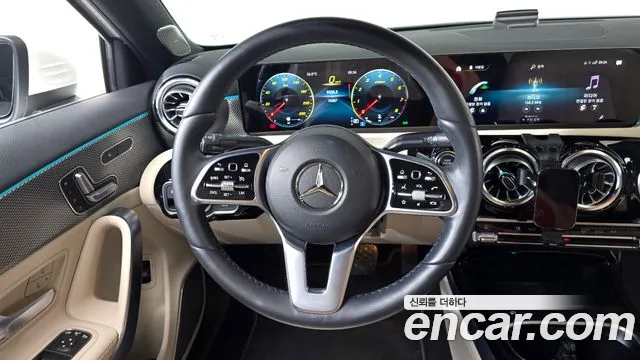 Mercedes-Benz A-Class W177 — Фото автомобиля 13