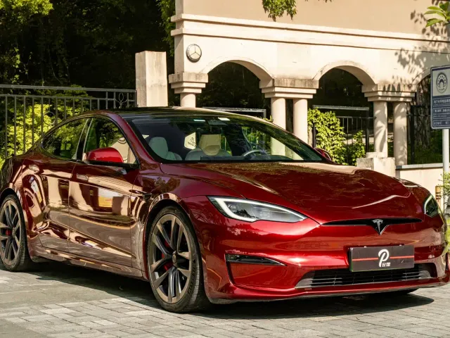 Фотография автомобиля — Tesla Model S