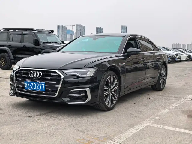 Фотография автомобиля — Audi A6L