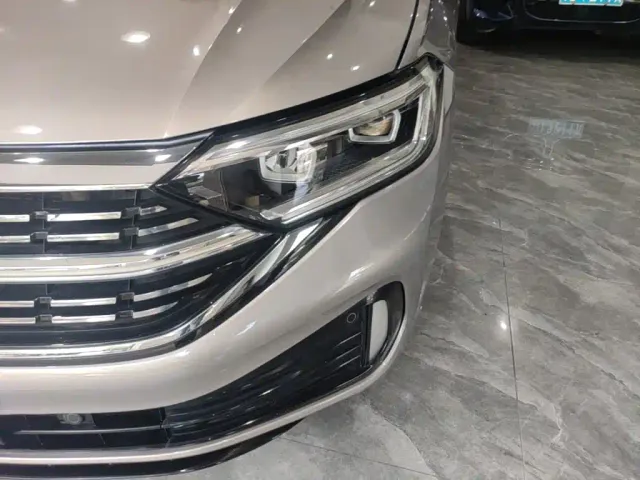 Volkswagen Sagitar — Фото автомобиля 23