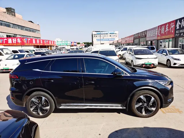 BYD Tang — Фото автомобиля 5