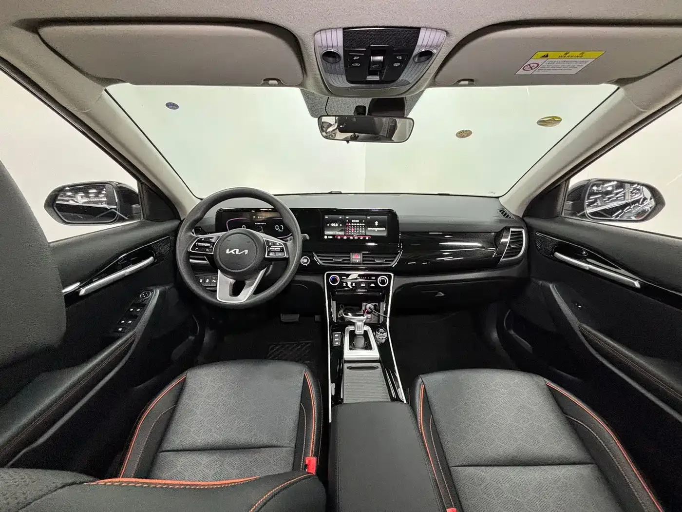 Kia Seltos 2023 1.5L CVT Luxury Edition — Фото автомобиля 12