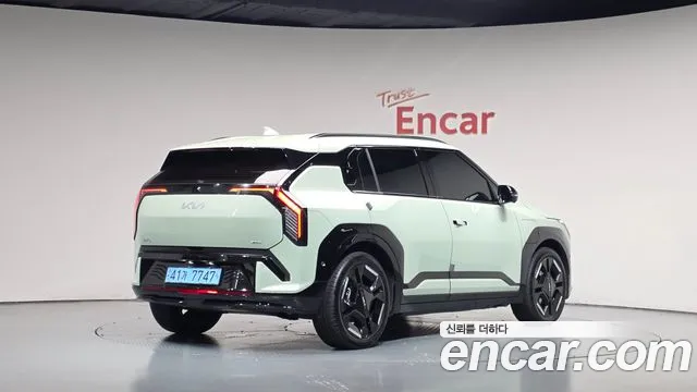 Kia EV3 — Фото автомобиля 2