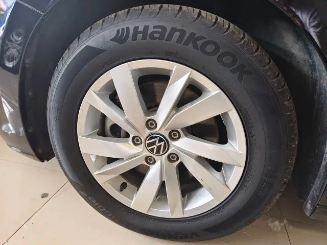 Volkswagen Passat — Фото автомобиля 11