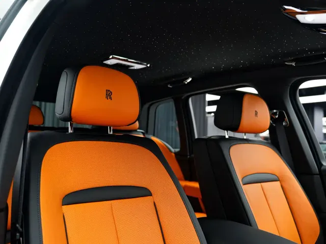 Rolls-Royce Cullinan — Фото автомобиля 21