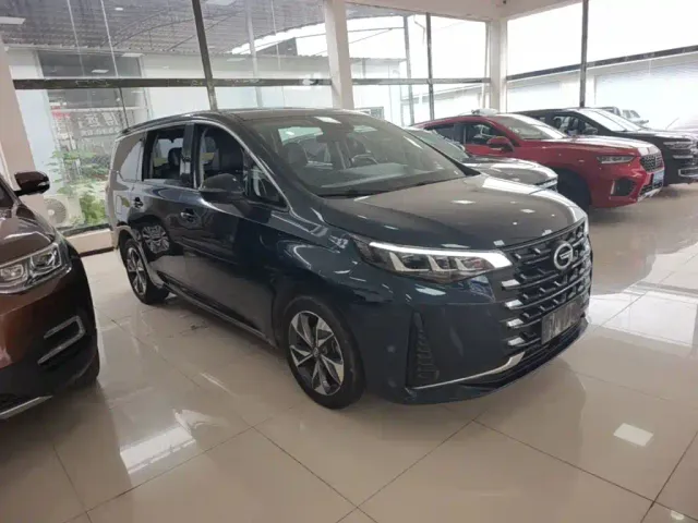 GAC Trumpchi M6 — Фото автомобиля 3